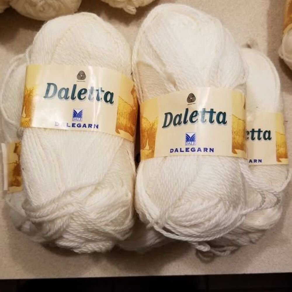 Dalegarn Daletta Yarn new 5 count